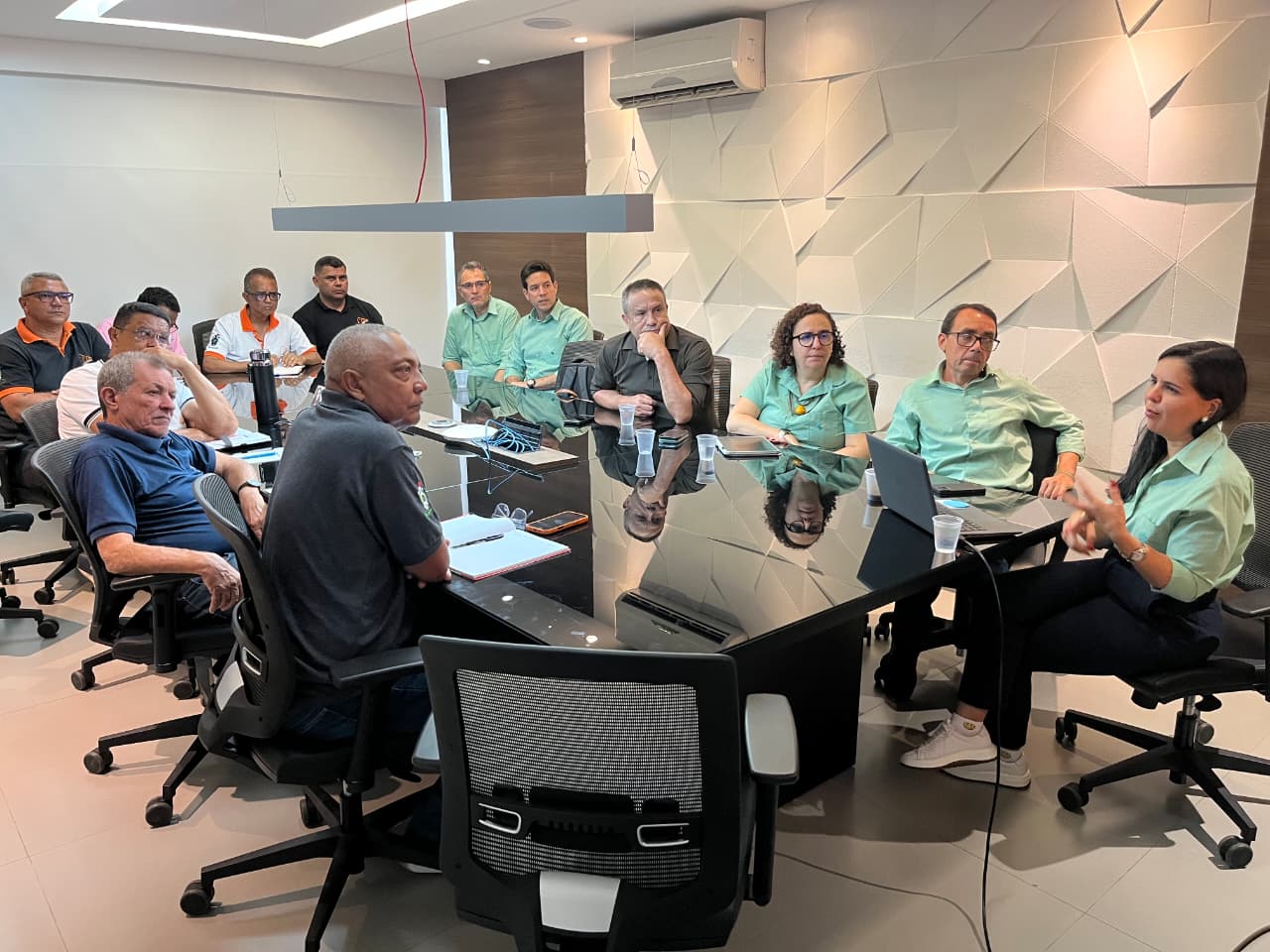 Diálogo que fortalece a luta e garante avanços para os trabalhadores